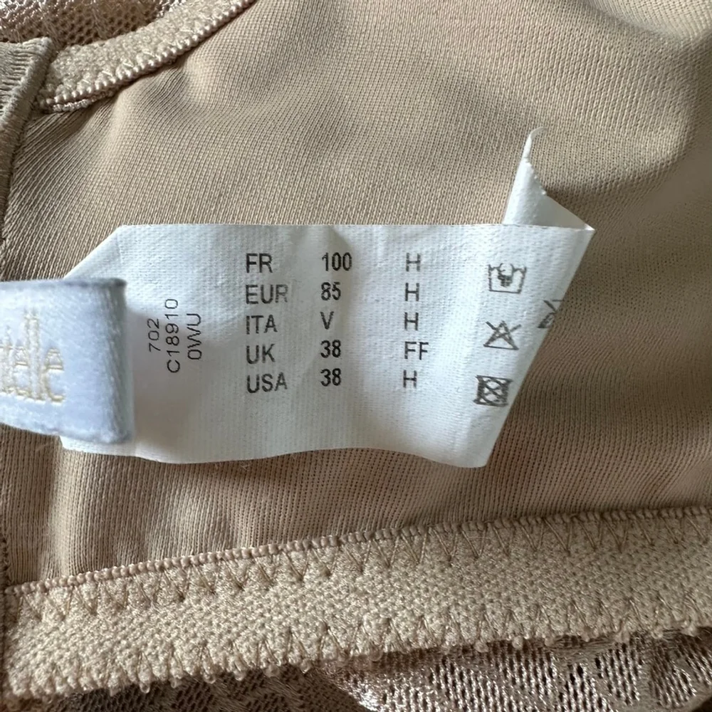 Chantelle C Magnifique Seamless Unlined Minimizer Bra C18910 38H Hazelnut Tan